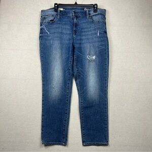 GAP Girlfriend Jeans Size 33R (12/14) Medium Wash Slight Distress Boho Casual